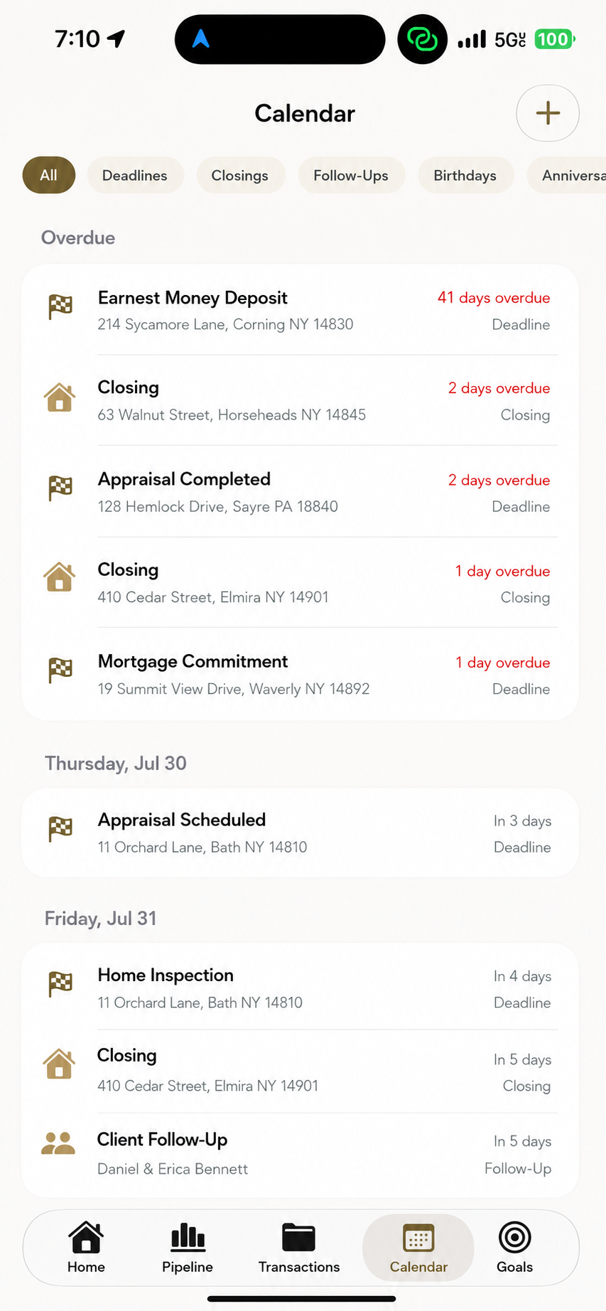 DealTrackr deadline calendar